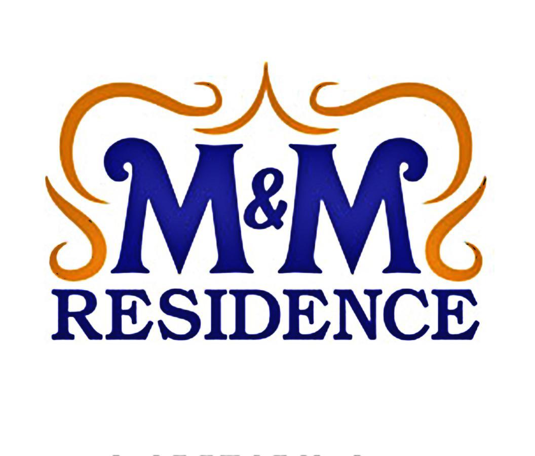M&M Residence Канди Экстерьер фото