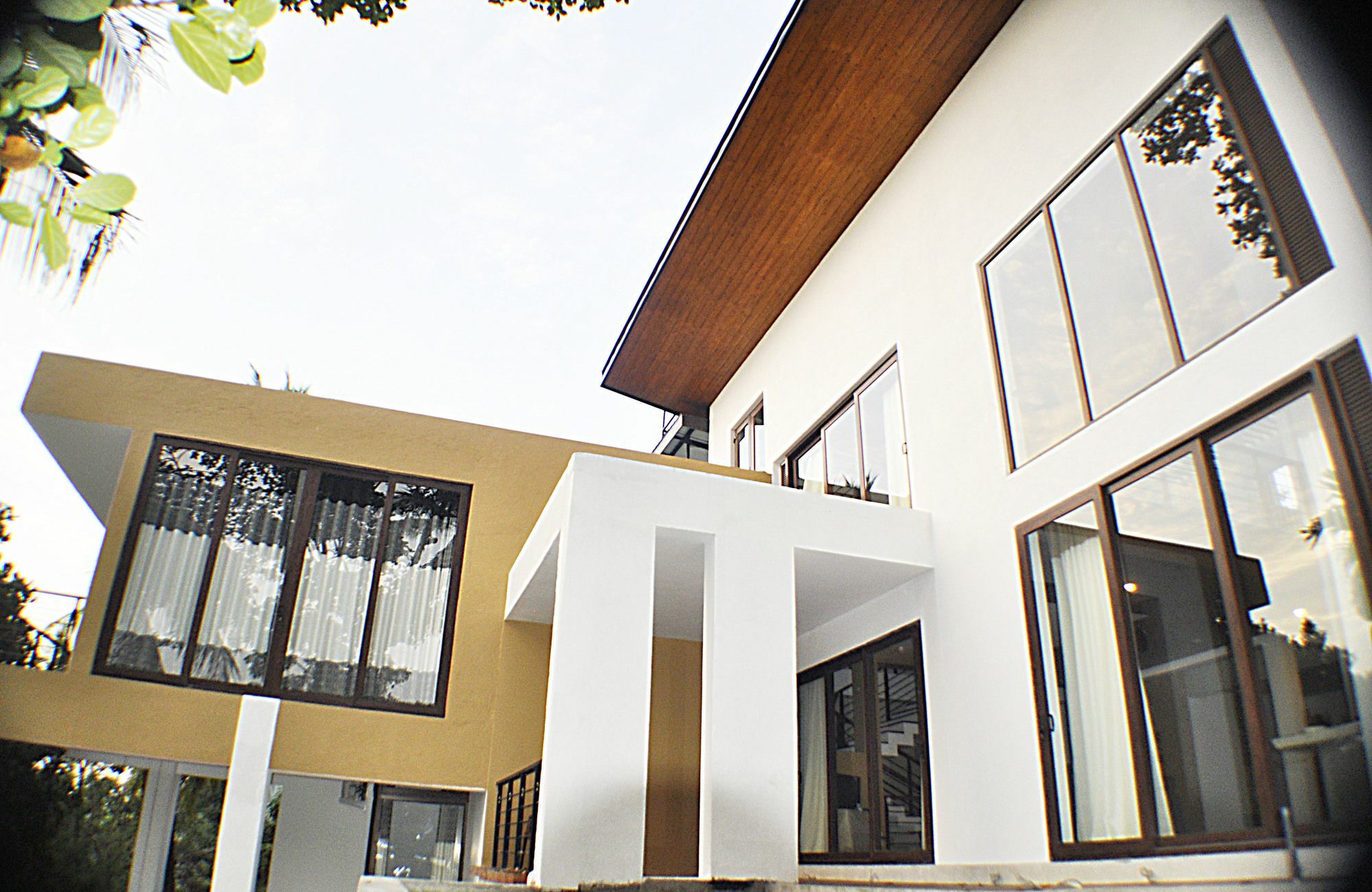 M&M Residence Канди Экстерьер фото